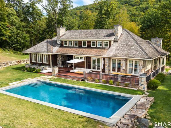 121 Quaker Hill