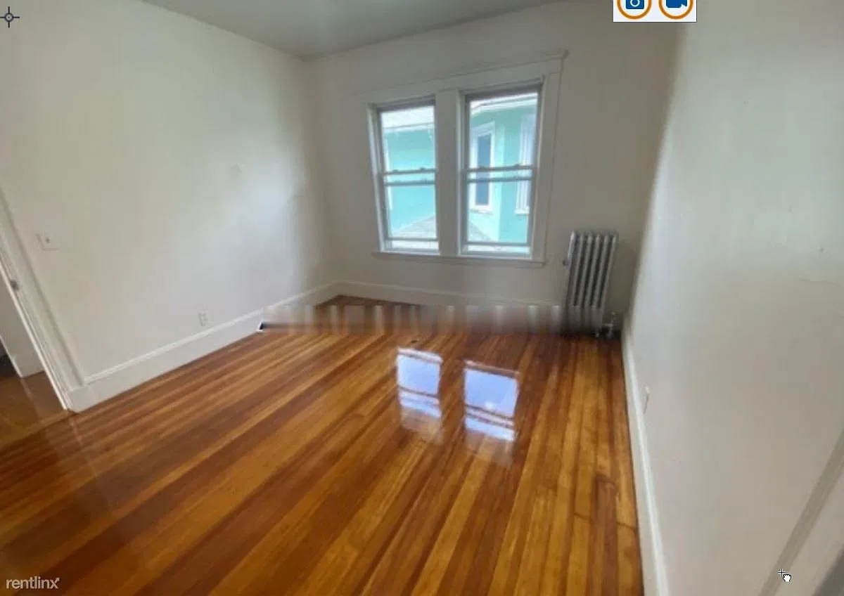 6 bed, 2.0 bath, 2000 sqft, $4,800 — Photo 3