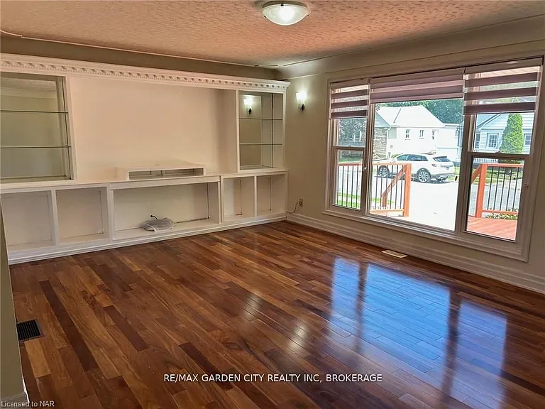 834 David St #UPPER — Photo 4