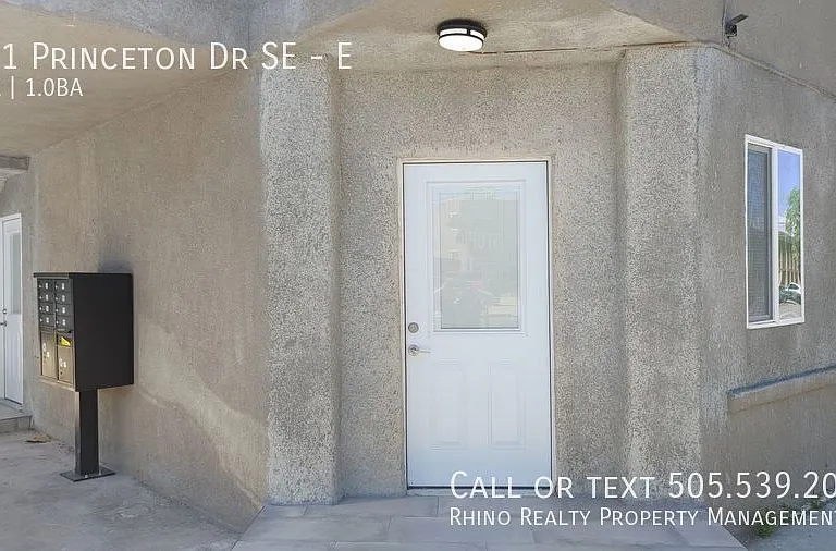 501 Princeton Dr SE #E — Photo 5
