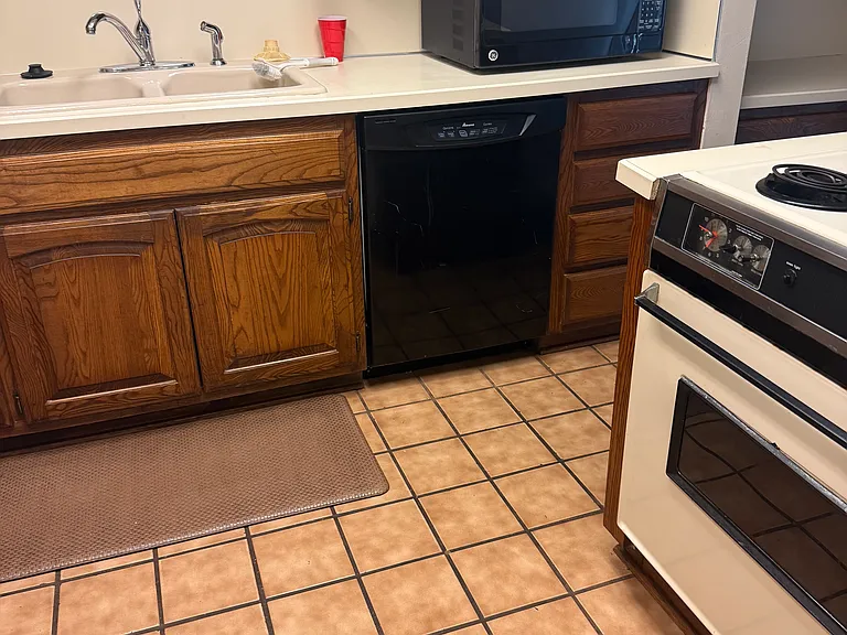7441 S Atlanta Ave — Photo 20