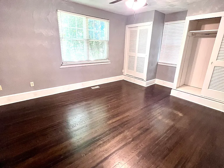 210 Pennsylvania Ave #1 — Photo 19