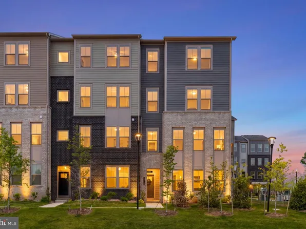 19746 Misty Moss Sq, Ashburn, VA 20147