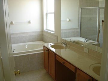 5th image of 2512 River Briar Blvd