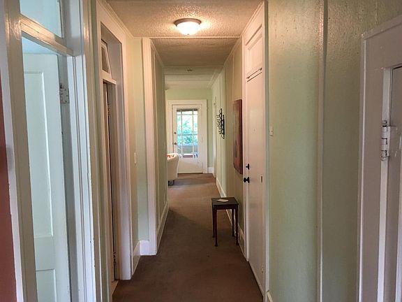 2nd image of 136 18th Ave NE APT 4