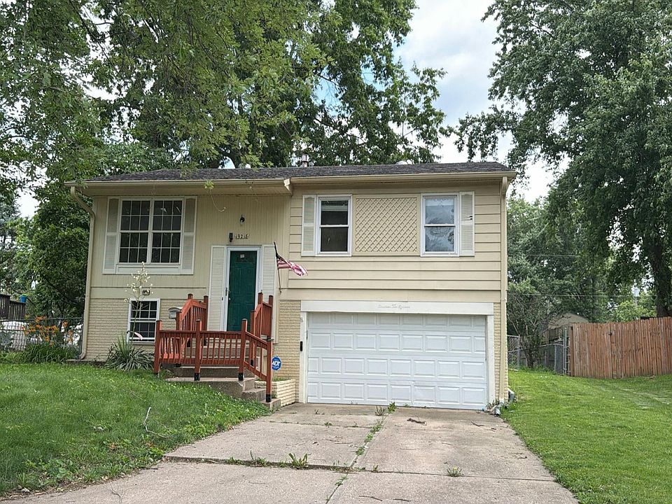 1st image of 19218 E 6th St N