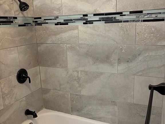 3rd image of 831 W Beaver Creek Blvd #C3
