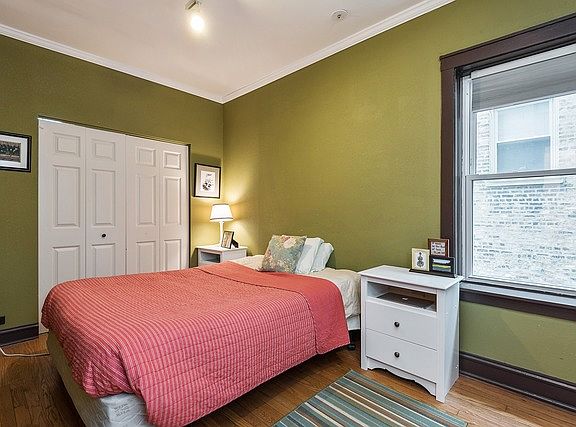 5th image of 6621 N Lakewood Ave