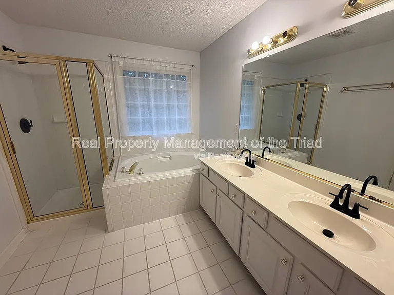 4210 Shoal Creek Dr — Photo 15