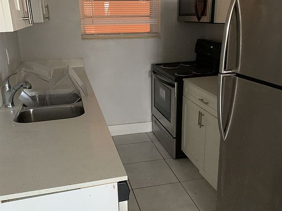 2nd image of 580 NE 127th St #11478478