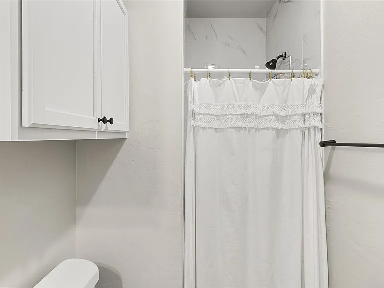 209 W Apache St #301 — Photo 17