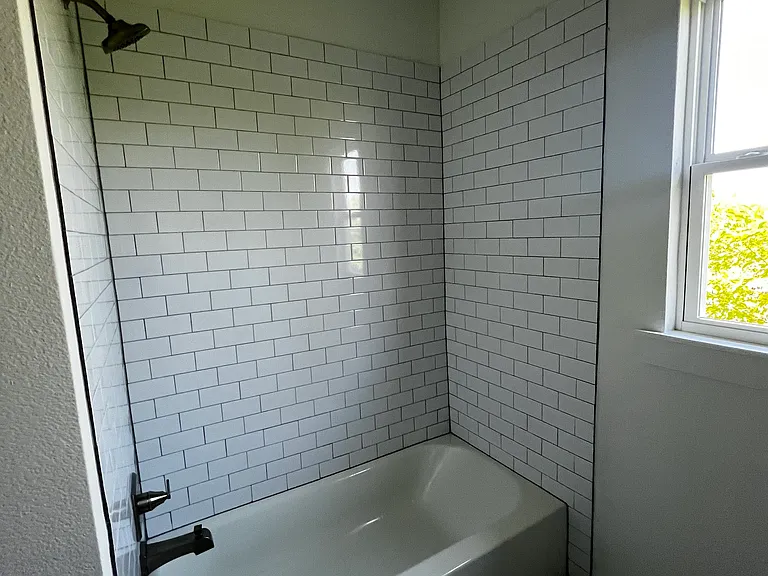 309 W Cedar St — Photo 8