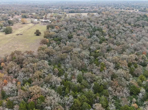 7695 Fm 141, Dime Box, TX 77853