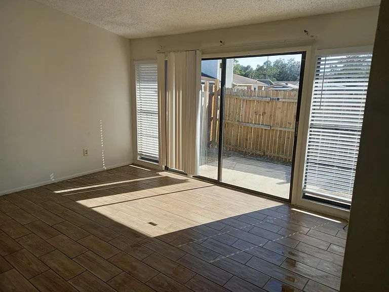 2927 Kelly Ridge Ln — Photo 11