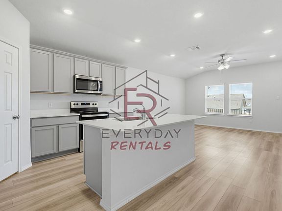 5th image of 10022 Avendesora Rd