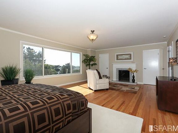 2nd image of 560 Gellert Dr