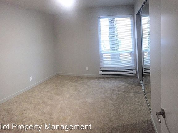 4th image of 327 Belmont Ave E APT 02