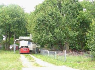 1417 E Seminole St, Springfield, MO 65804