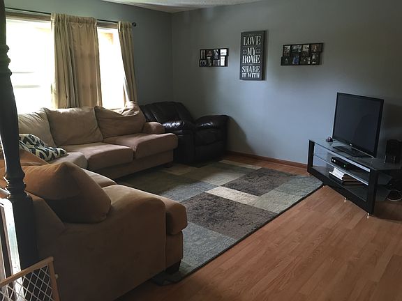 2nd image of 2590 New Lexington Dr
