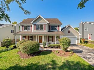 850 Tartans Dr, Dundee, IL 60118