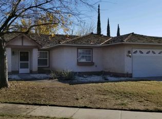 1490 Oakwood Ct, Lemoore, CA 93245
