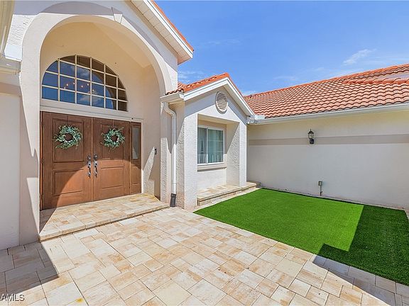 2nd image of 6760 Willow Lake Cir