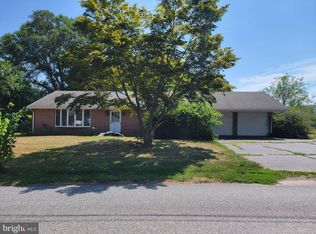 3785 Bear Rd, York, PA 17406