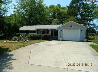 1728 Westwood Dr, Twinsburg, OH 44087