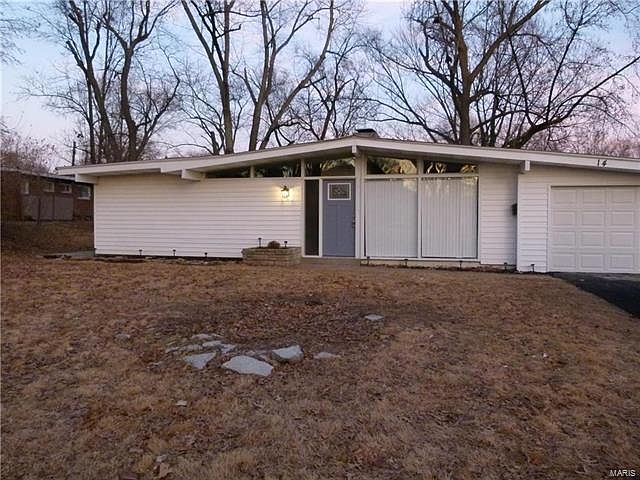 1st image of 14 Orchard Dr
