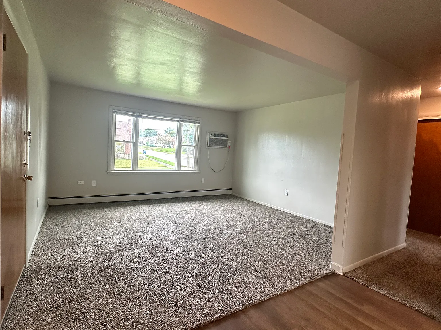2 bed, $1,095 — Photo 2