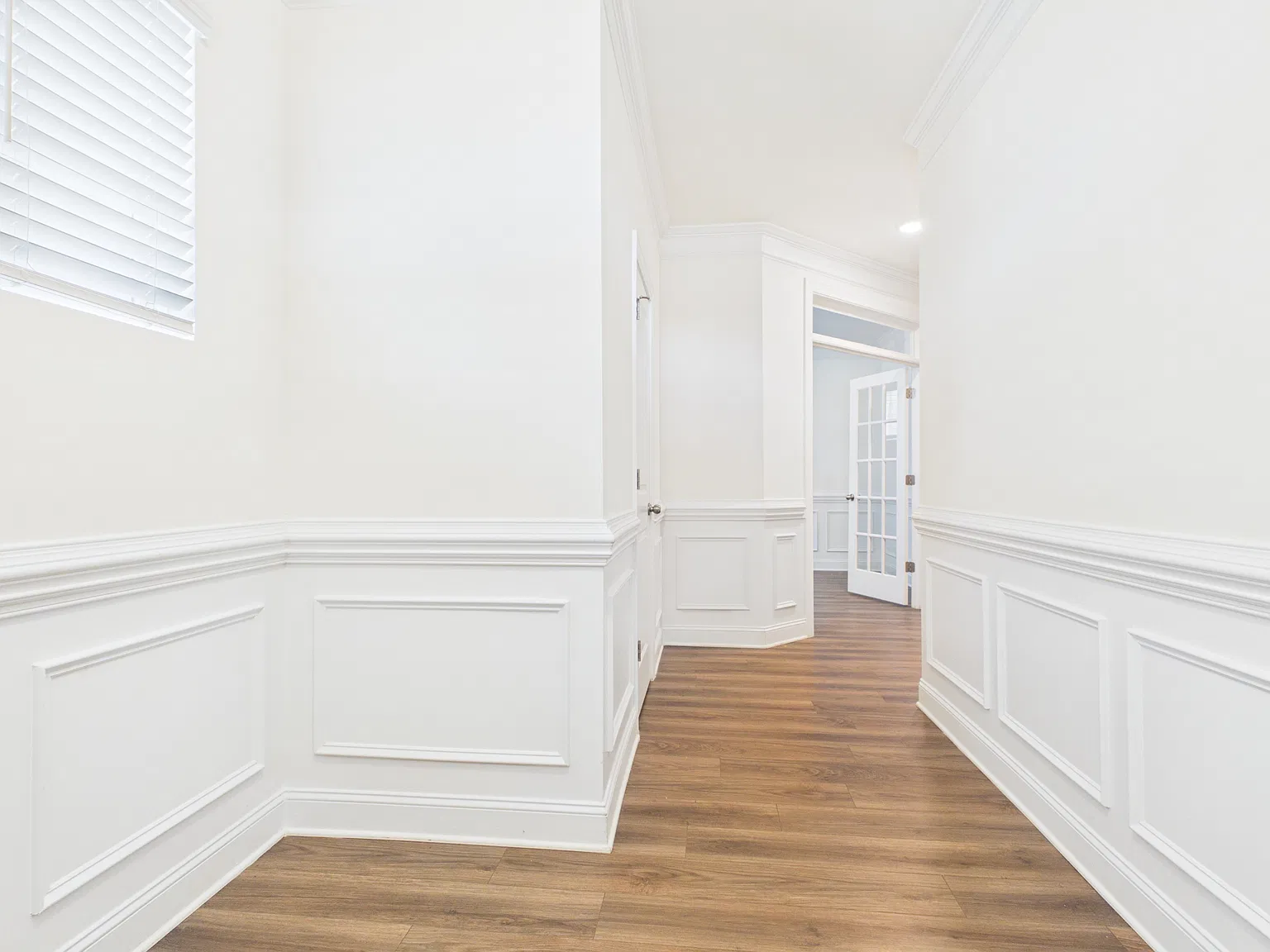 4 bed, 3.5 bath, 2827 sqft, $3,500 — Photo 4