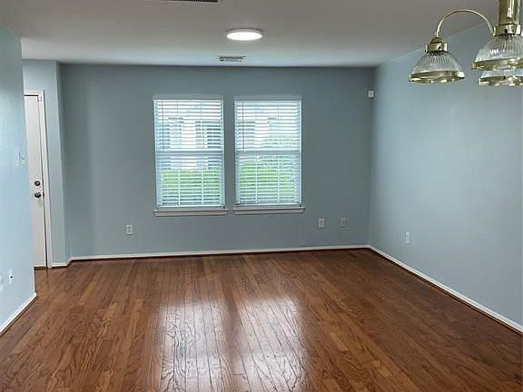 5th image of 20642 Patriot Park Ln