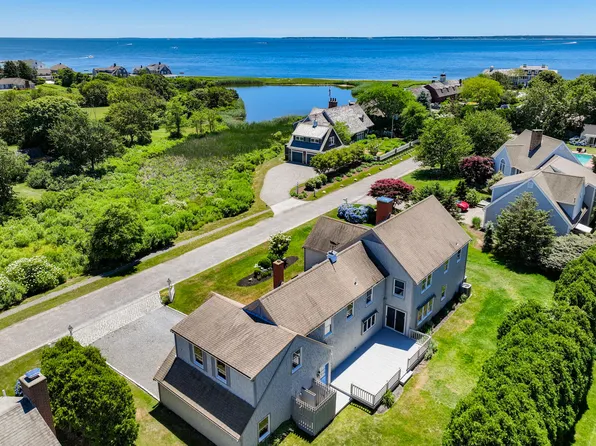 15 Waterside Avenue, Falmouth, MA 02540