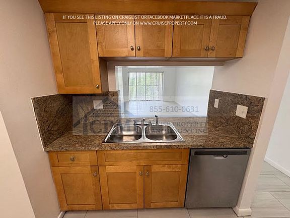 4th image of 9000 NW 28th Dr #2-303