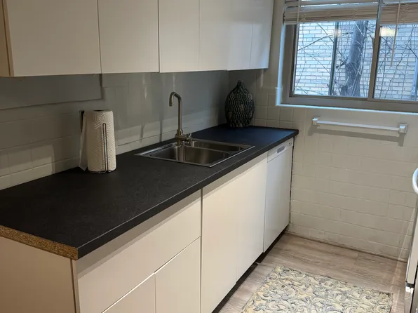 3949 Millsbrae Ave #B, Cincinnati, OH 45209