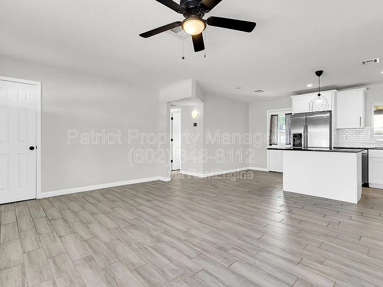449 E Harmony Ave — Photo 7