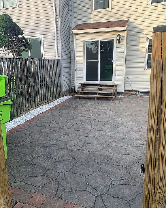 1st image of 3667 Stewart Ln