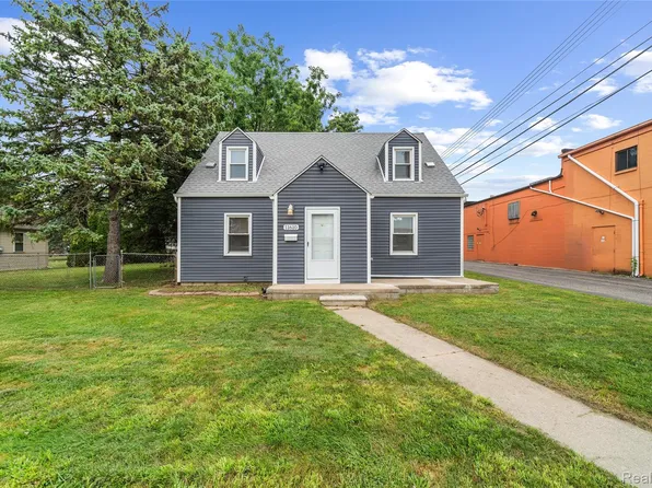 11610 Cardwell St, Livonia, MI 48150