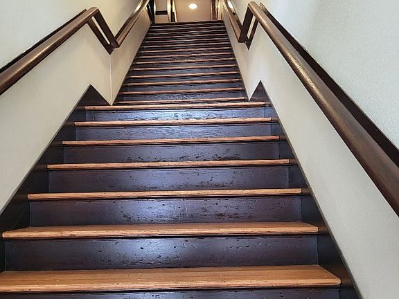 5th image of 217 N Tower Ave #203