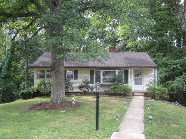1st image of 715 Berkshire Pl