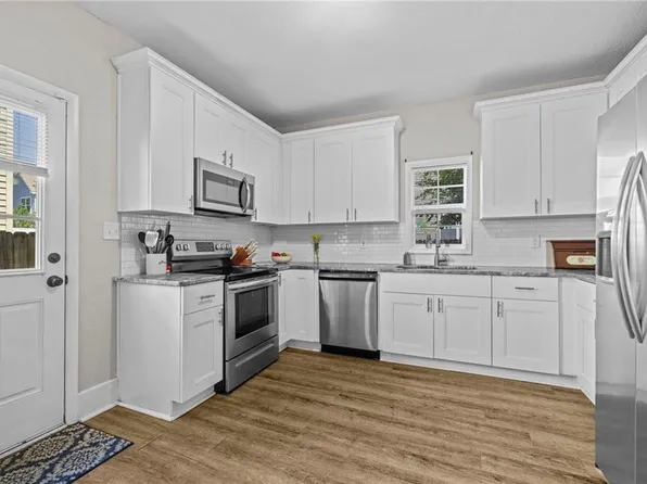 2105 Portlock Rd, Chesapeake, VA 23324