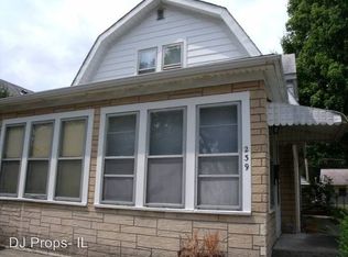 239 45th St, Moline, IL 61265