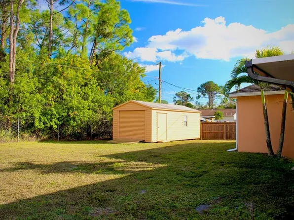 421 Helicon Ave NW, Palm Bay, FL 32907