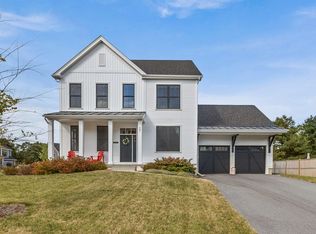 287 Caspian Ln, Shelburne, VT 05482