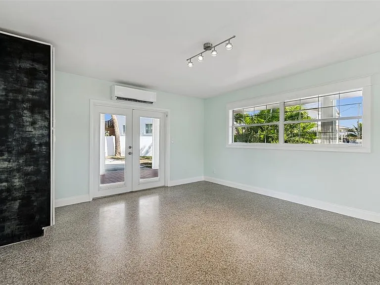 1733 Bayou Grande Blvd NE — Photo 15
