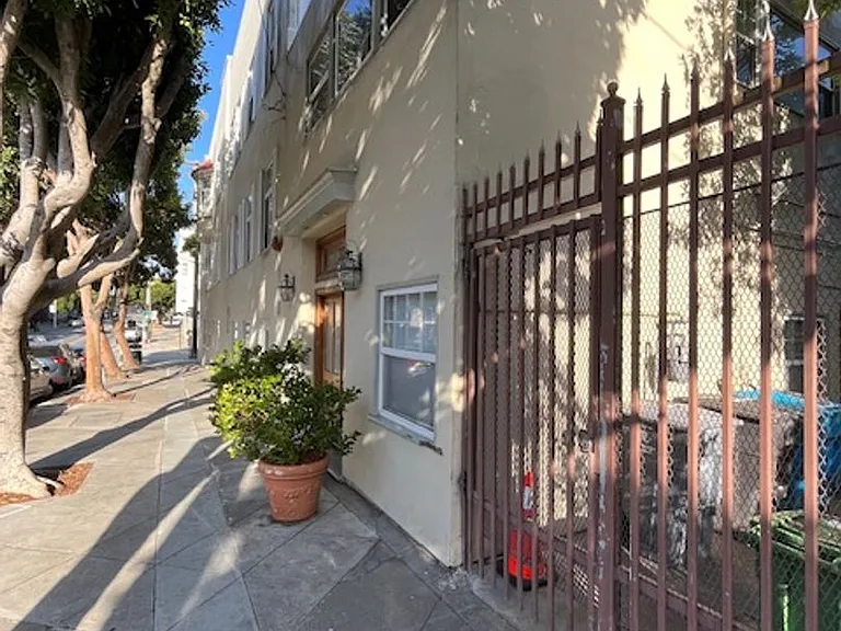 198 Carl St #831R — Photo 6