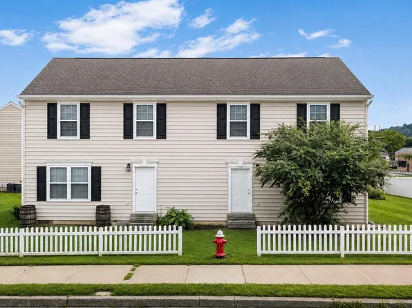 10 Terry Ct, Downingtown, PA 19335
