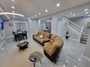5595 Wesley Pl, Niagara Falls, ON L2E3Z4