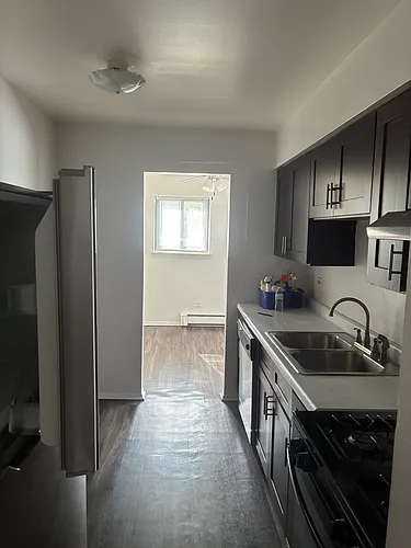 125 Surrey Dr Photo 1