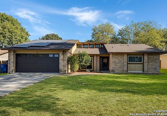 2nd image of 3507 Forest Glade St